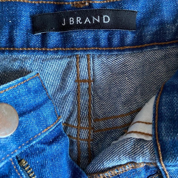 J Brand Libra Denim Short-Size 26 - Picture 3 of 5